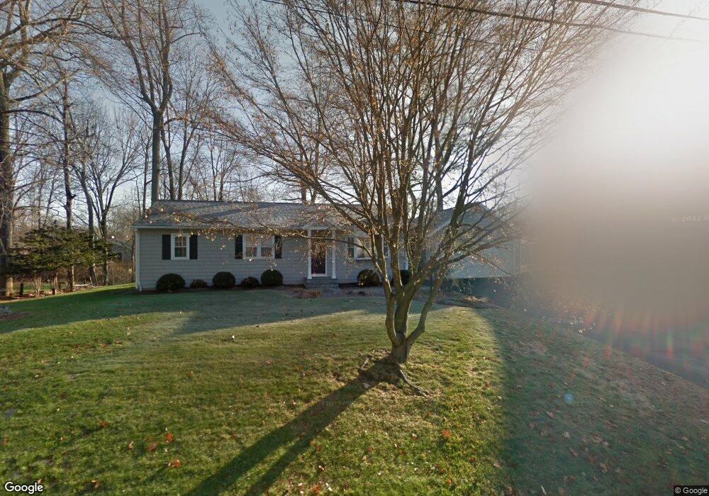 58 Tanglewood Rd, Trumbull, CT 06611 - photo 1