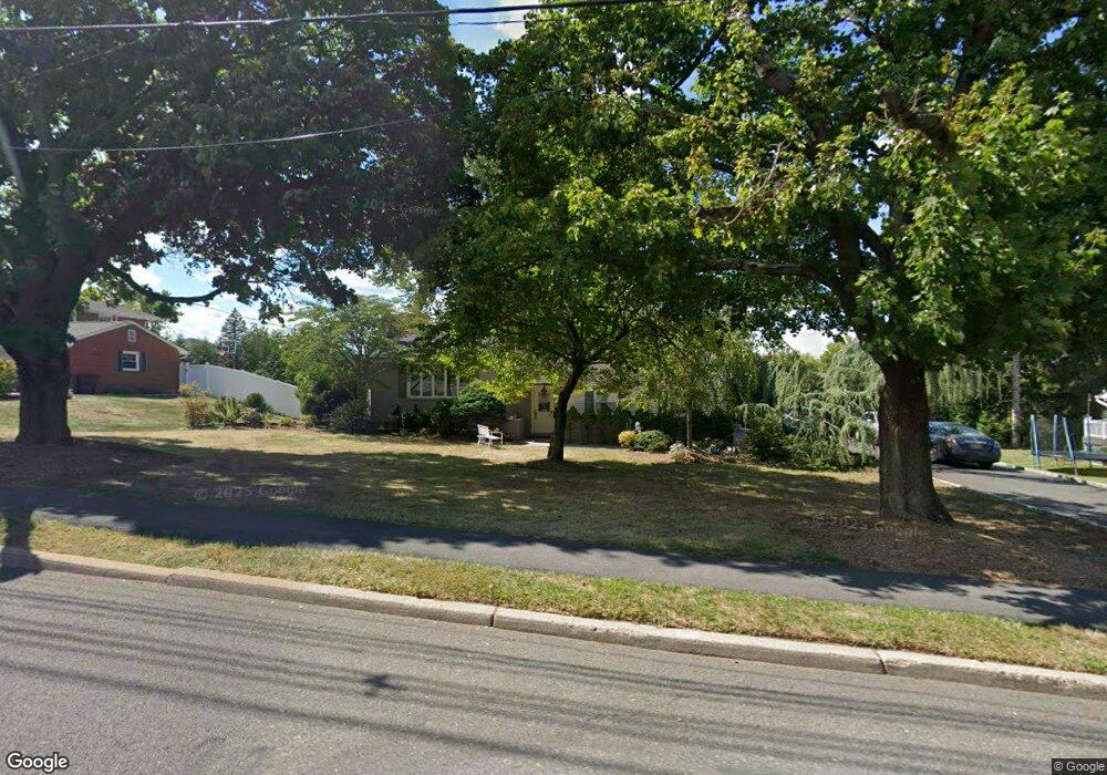 40 Shrewsbury Dr, Livingston, NJ 07039 - photo 1