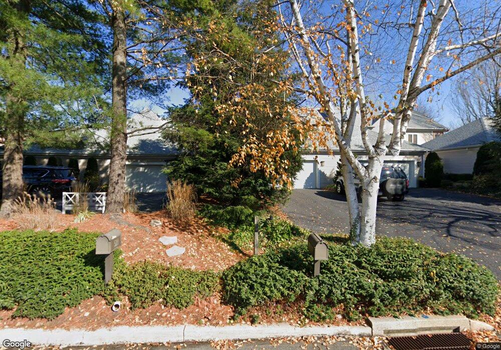 519 Bridgeview Dr, Lemoyne, PA 17043 - photo 1