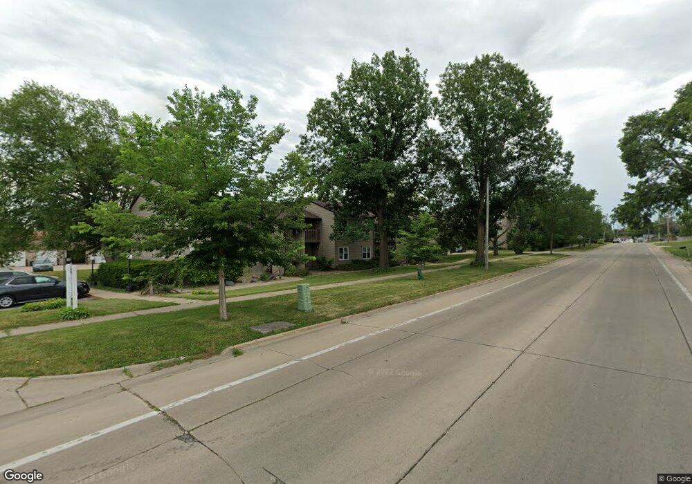 2107 Rockford Rd SW, Cedar Rapids, IA 52404 - photo 1