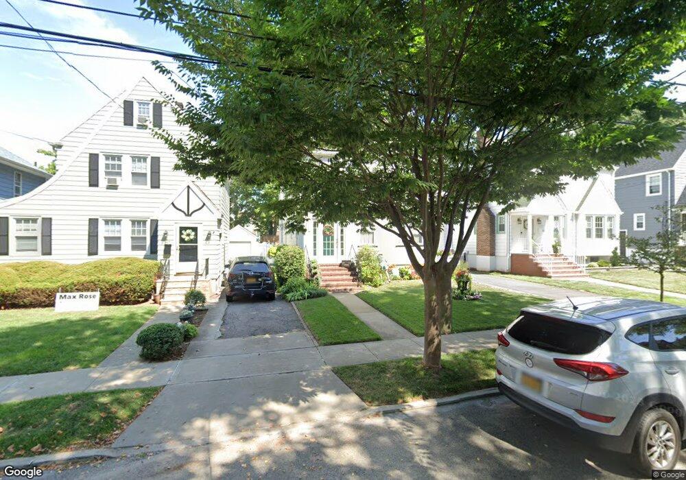 165 Crowell Ave, Staten Island, NY 10314 - photo 1