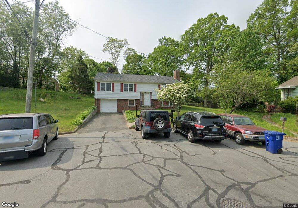 220 Nautilus Rd, Bridgeport, CT 06606 - photo 1