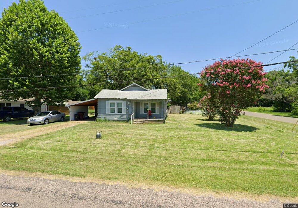 400 W Denison Ave, Bonham, TX 75418 - photo 1