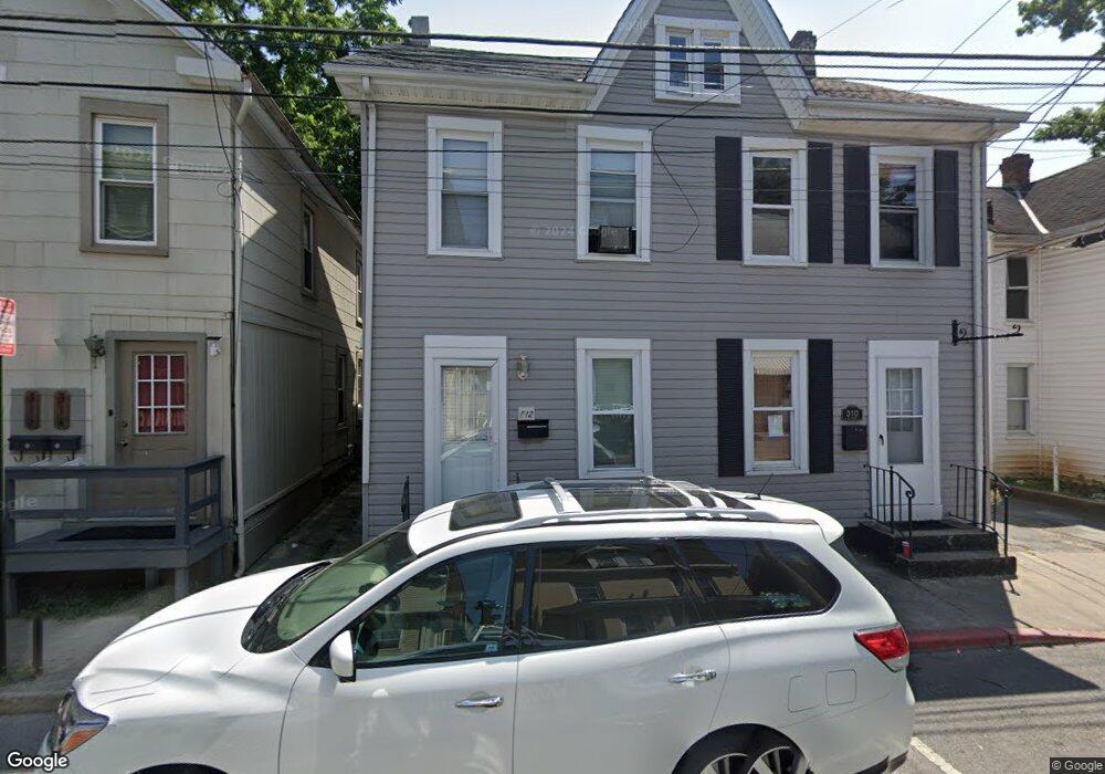 312 N Locust St, Hagerstown, MD 21740 - photo 1