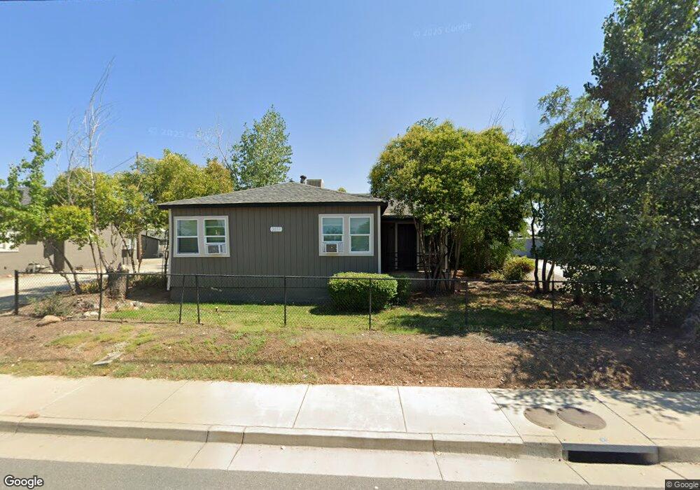 3057 Placer St, Redding, CA 96001 - photo 1