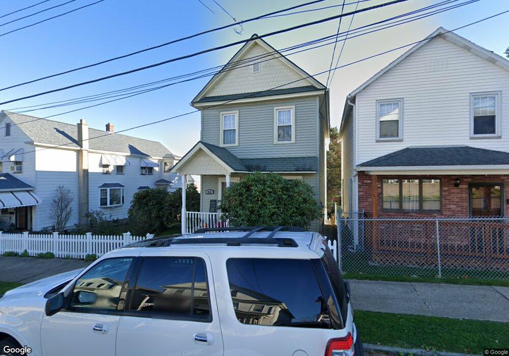 215 E Union St, Nanticoke, PA 18634 - photo 1
