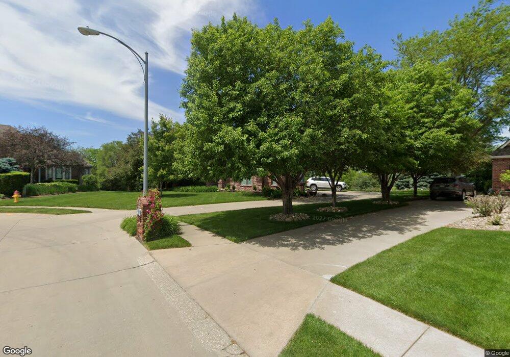 16918 H Cir, Omaha, NE 68135 - photo 1