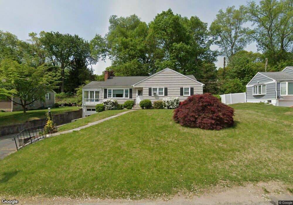 40 Valley View Rd, Trumbull, CT 06611 - photo 1