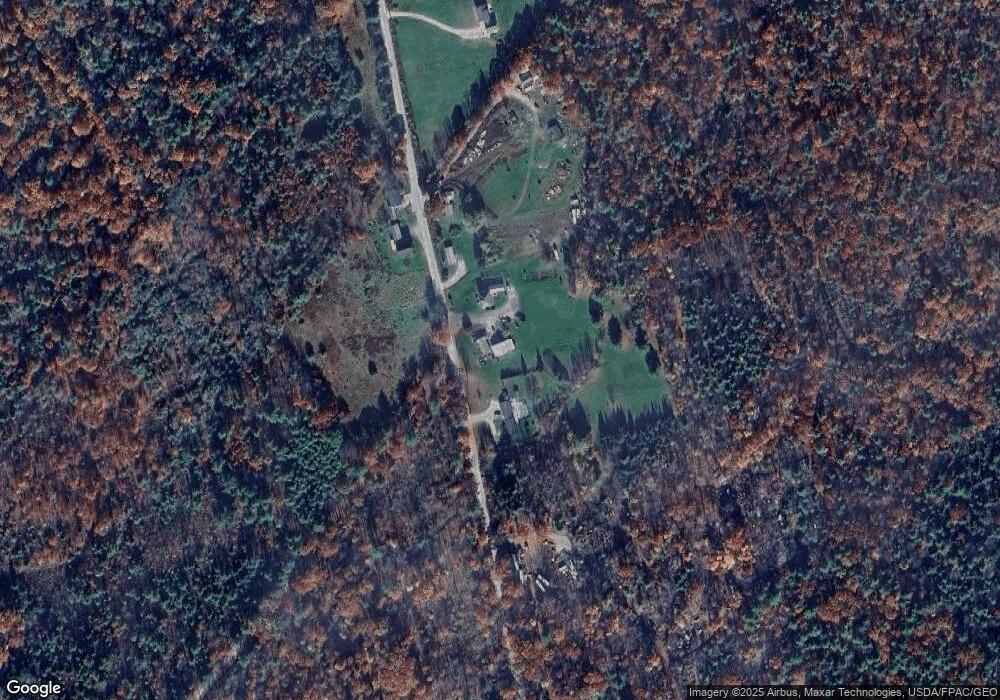 635 Old Stage Rd, Sanbornville, NH 03872 - photo 1