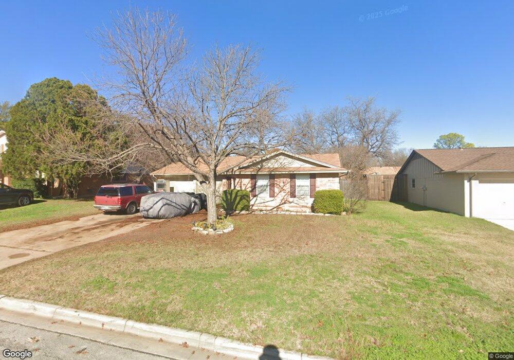 7909 Donegal Ln, North Richland Hills, TX 76180 - photo 1