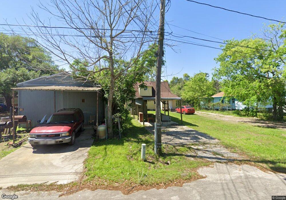 1405 Avenue J, Bay City, TX 77414 - photo 1