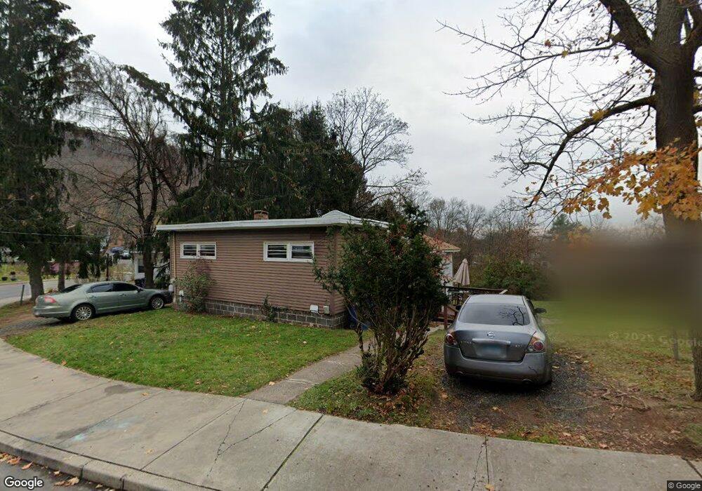 130 Rock Creek Rd, New Haven, CT 06515 - photo 1