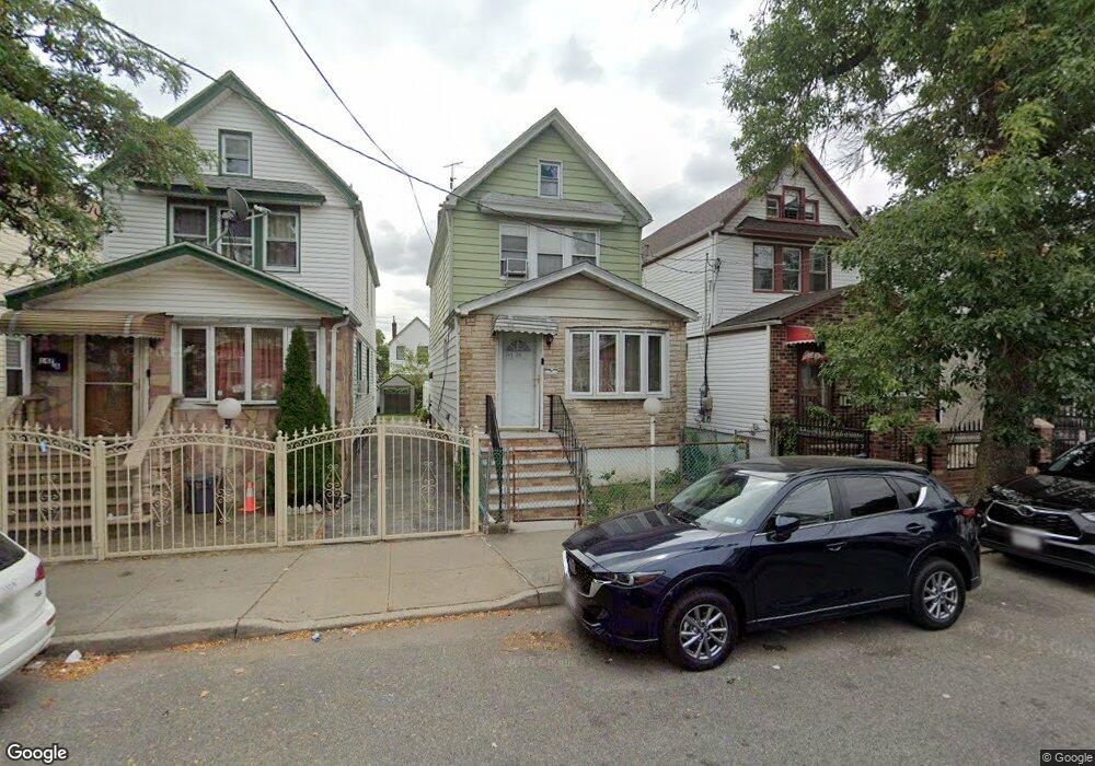 14724 110th Rd, Jamaica, NY 11435 - photo 1