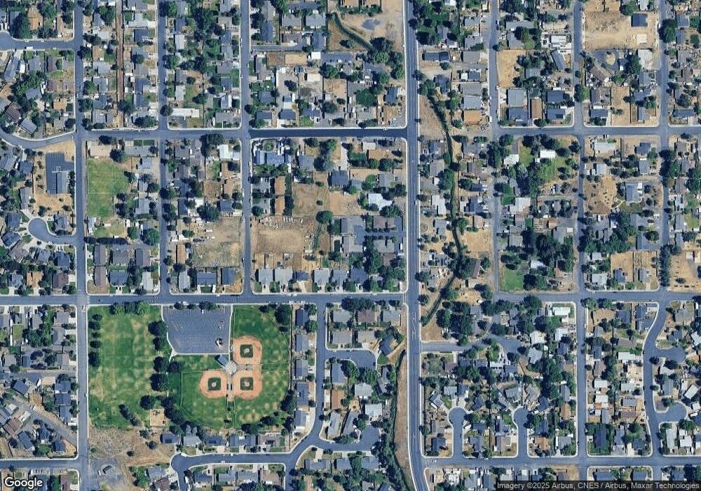 2625 SW 27th St, Redmond, OR 97756 - photo 1