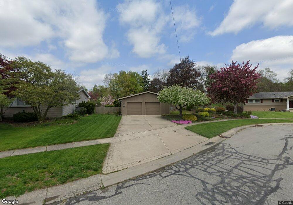 714 Alexander Dr, Adrian, MI 49221 - photo 1