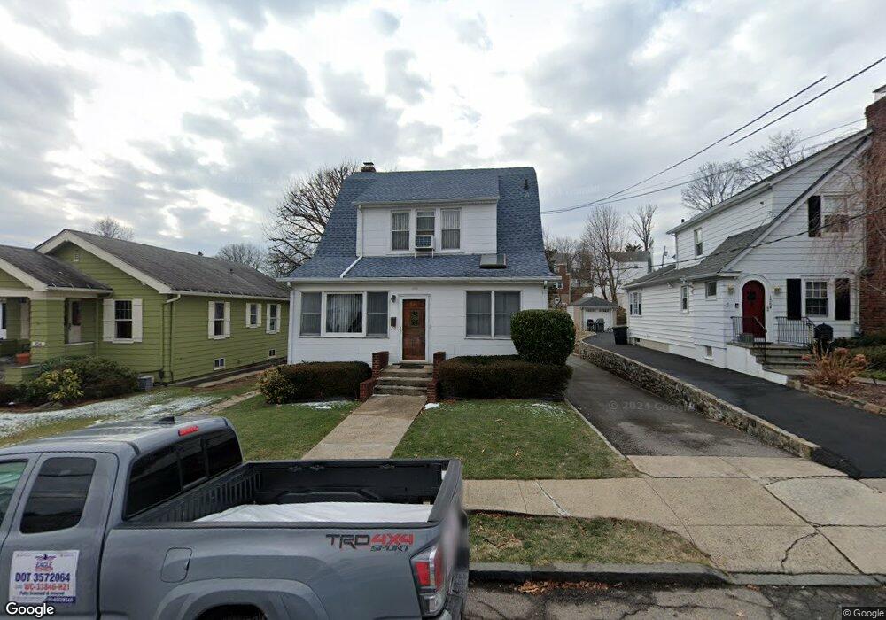 160 Ramsey Ave, Yonkers, NY 10701 - photo 1
