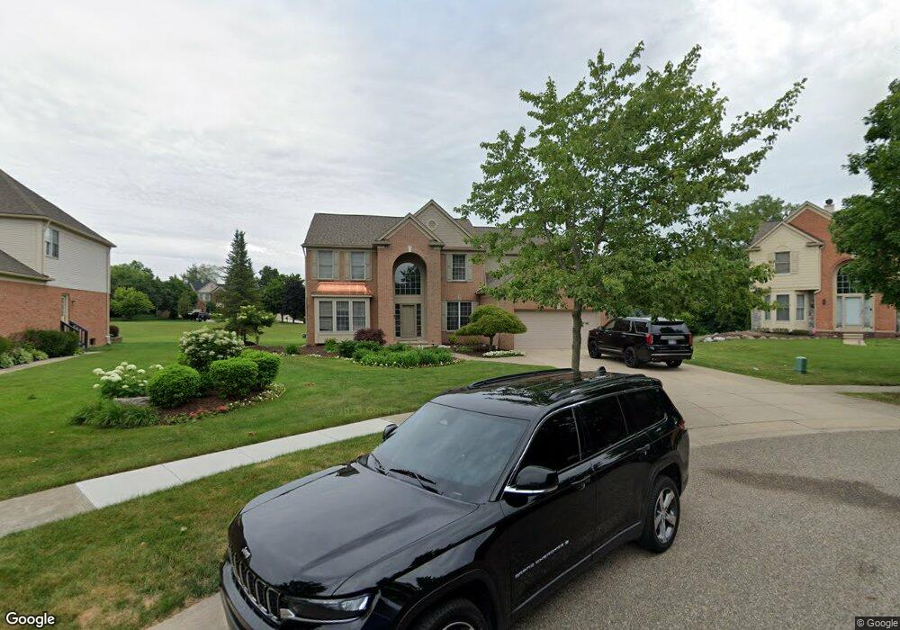 7102 Woodlore Ct, West Bloomfield, MI 48323 - photo 1