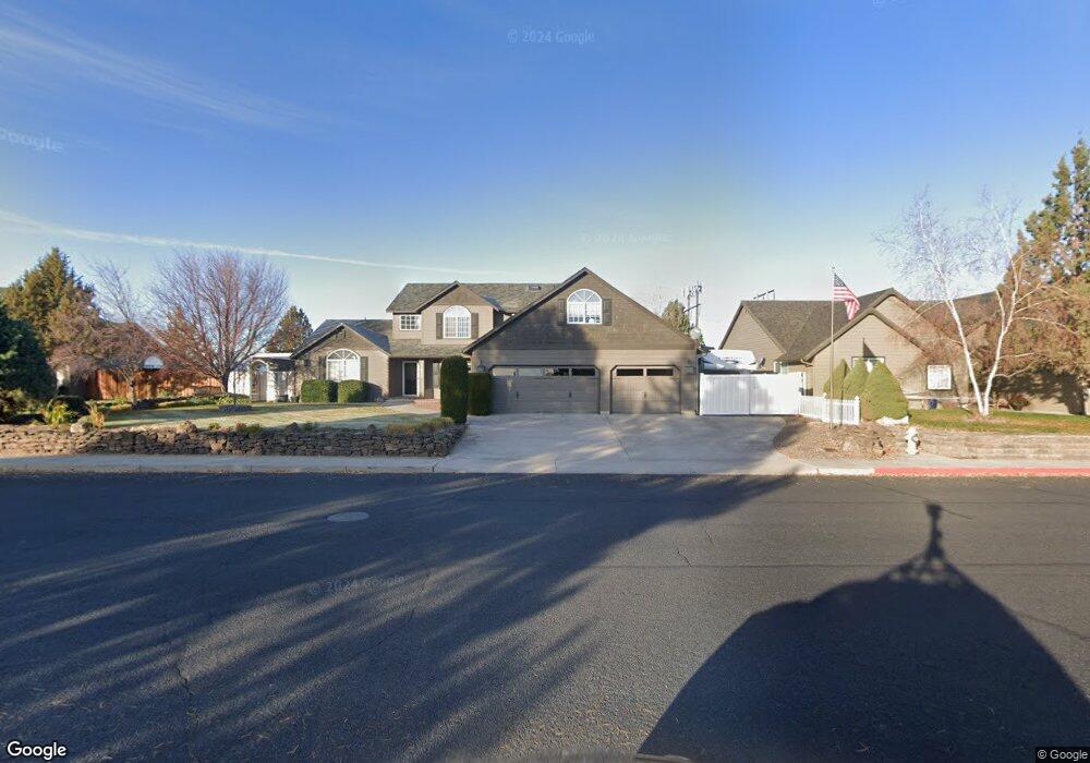 3821 SW Cascade Vista Ct, Redmond, OR 97756 - photo 1