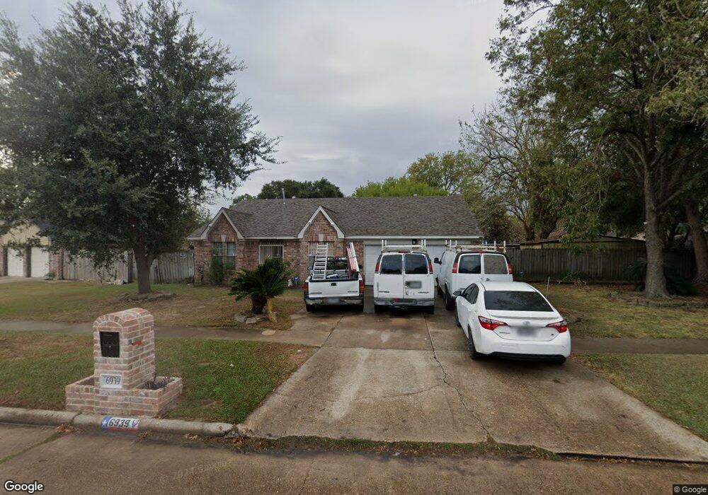 6939 Silver Star Dr, Houston, TX 77086 - photo 1