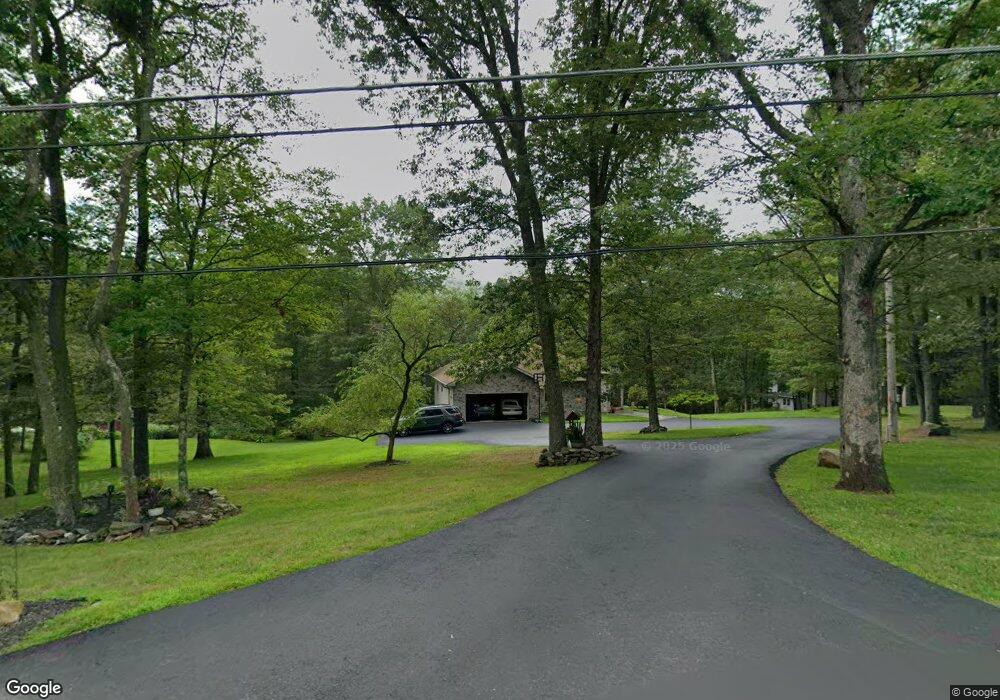 611 Onoko Ln, Jim Thorpe, PA 18229 - photo 1