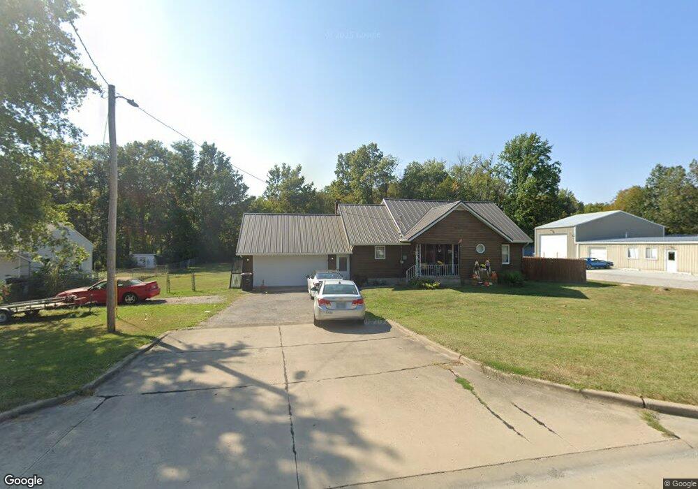 9339 N Us Highway 45, Effingham, IL 62401 - photo 1