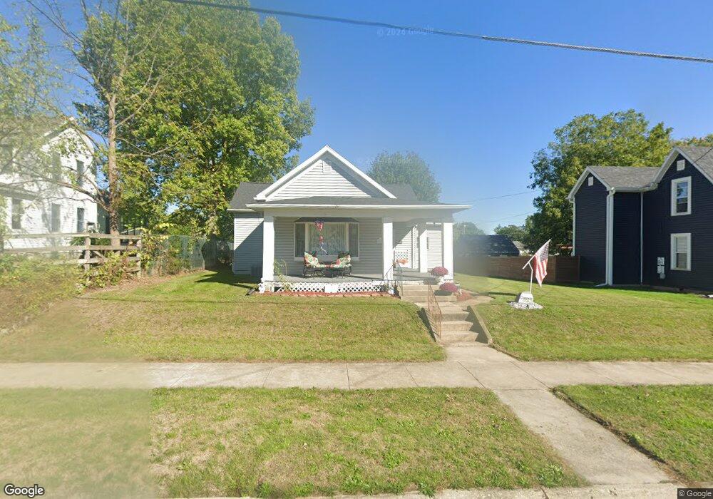 508 Murray St, Wapakoneta, OH 45895 - photo 1