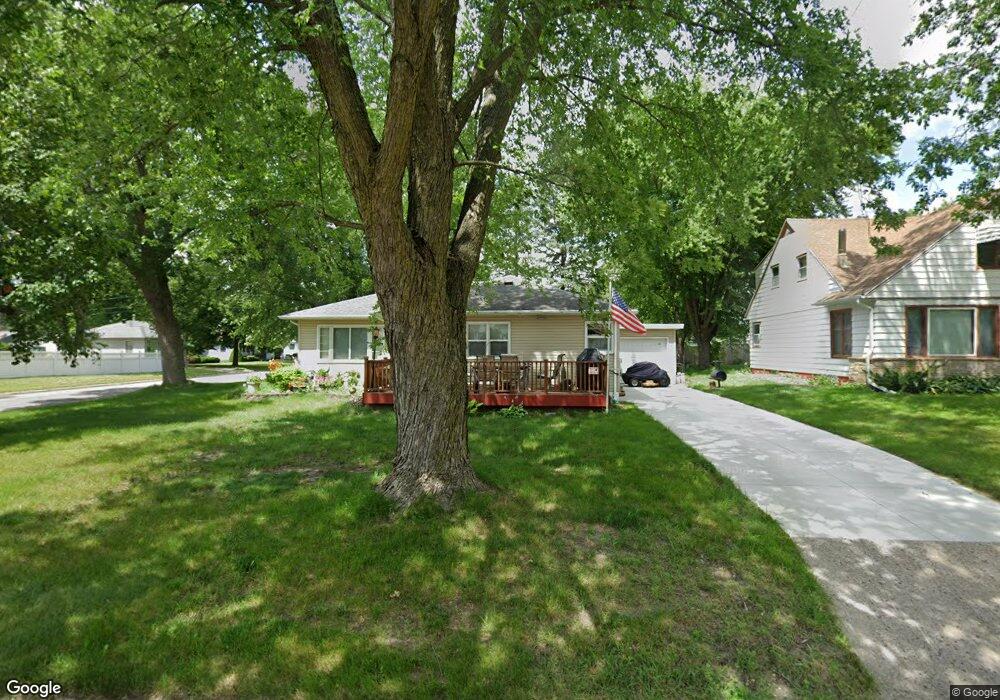 409 E Hawthorne St, Albert Lea, MN 56007 - photo 1