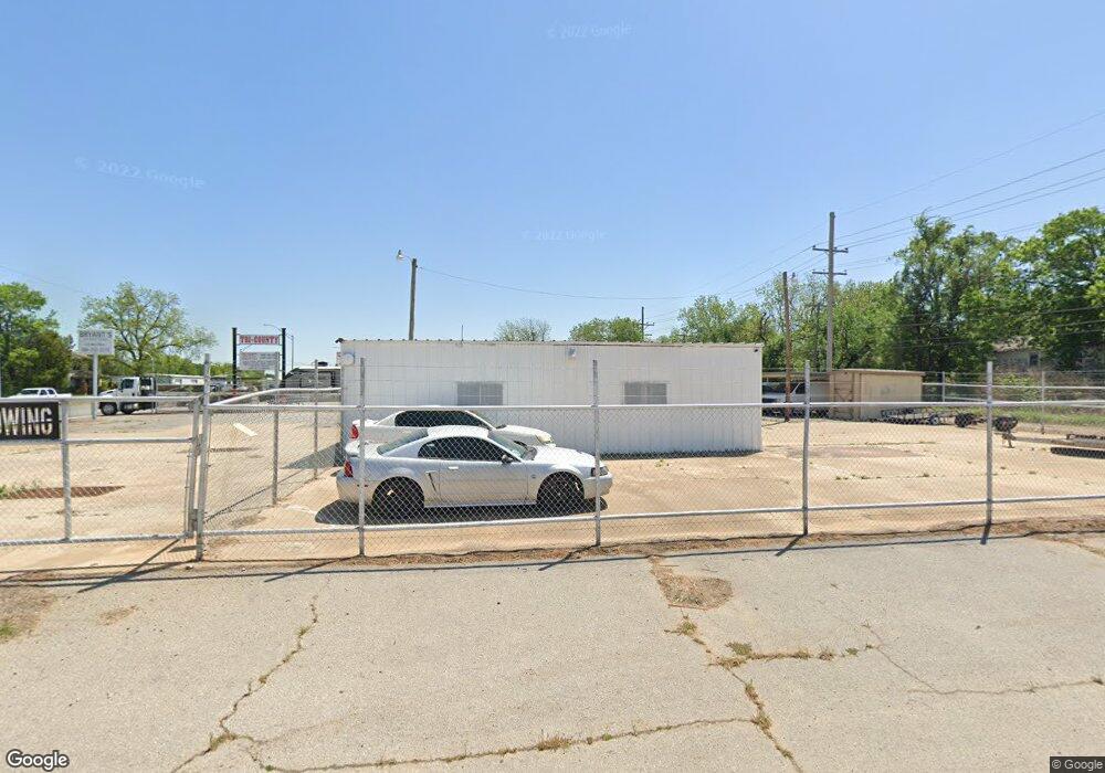 218 W Main St, Duncan, OK 73533 - photo 1