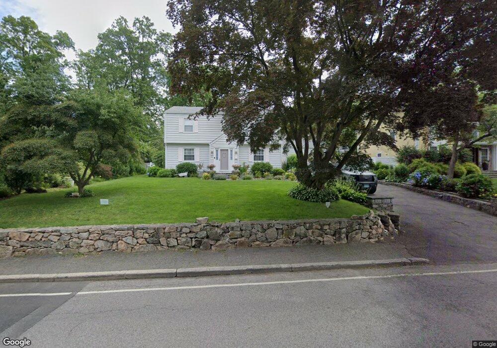 147 Pepper Ridge Rd, Stamford, CT 06905 - photo 1