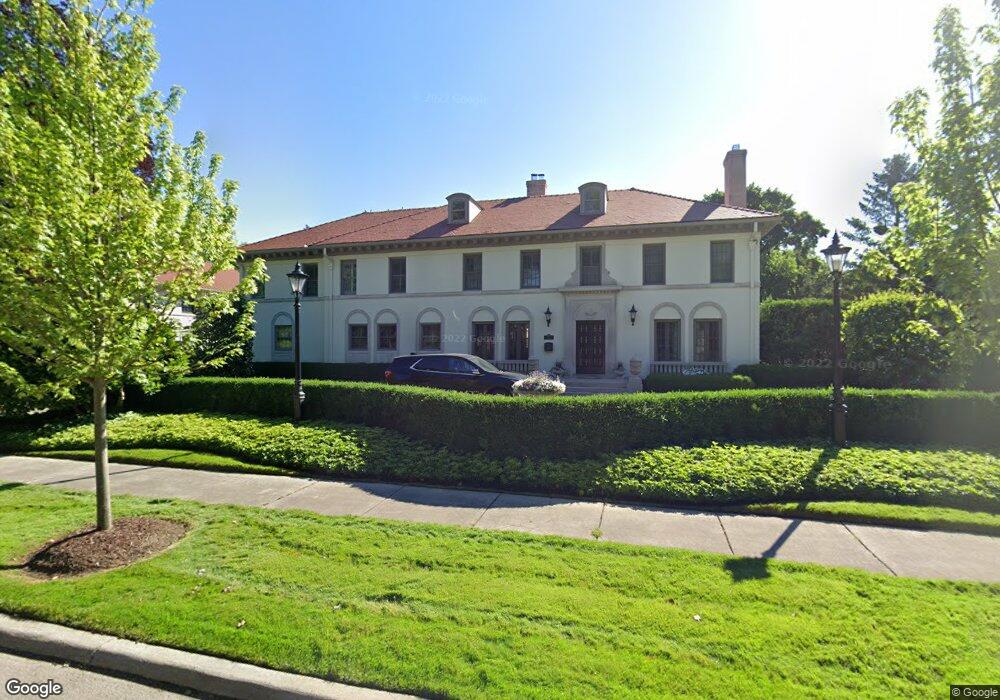 876 Edgemont Park, Grosse Pointe Park, MI 48230 - photo 1