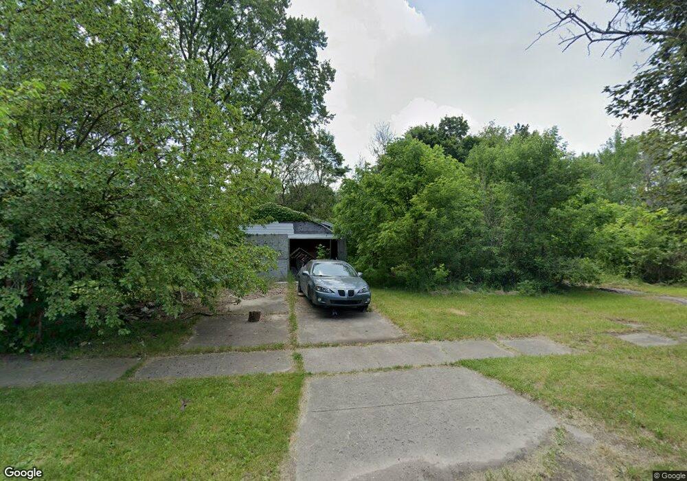 2102 Oklahoma Ave, Flint, MI 48506 - photo 1