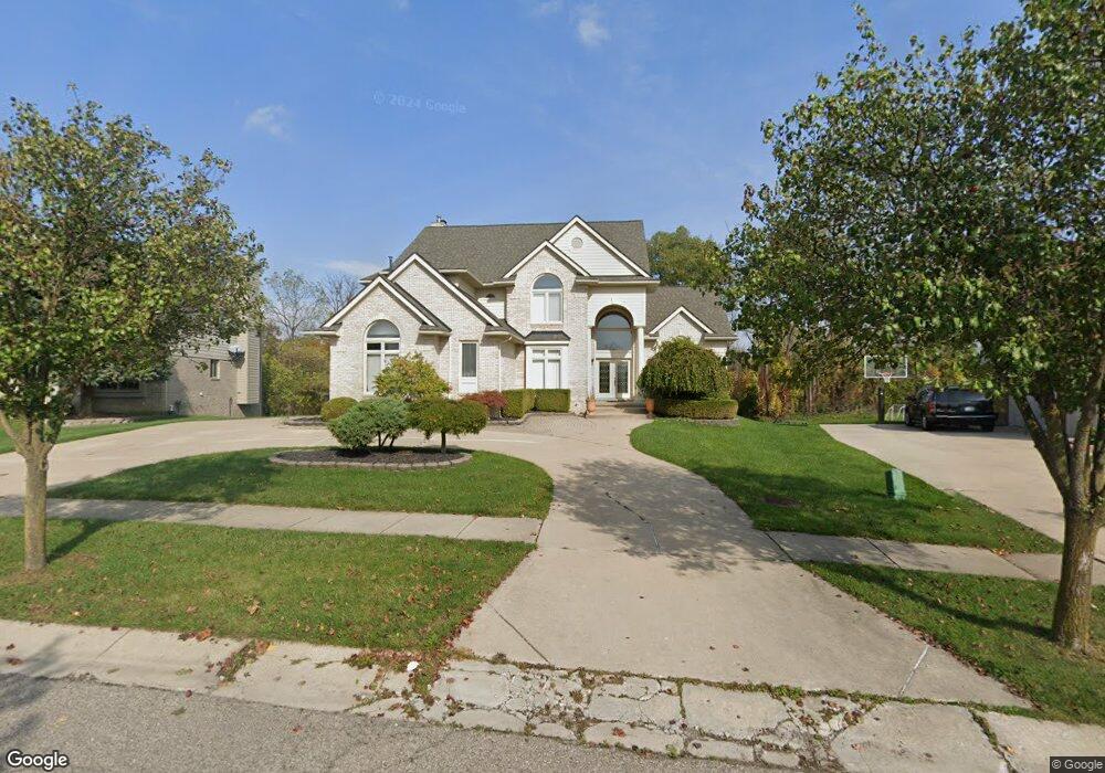 6249 Berwick Dr, West Bloomfield, MI 48322 - photo 1