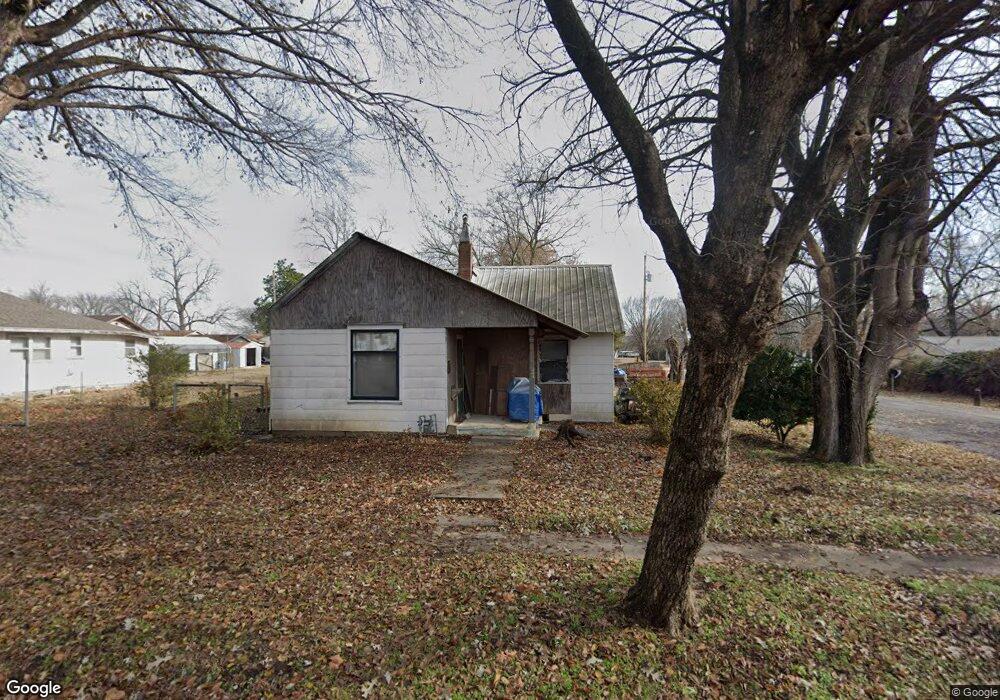 1224 S 12th St, Parsons, KS 67357 - photo 1