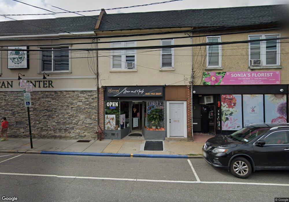 299 Willis Ave, Mineola, NY 11501 - photo 1