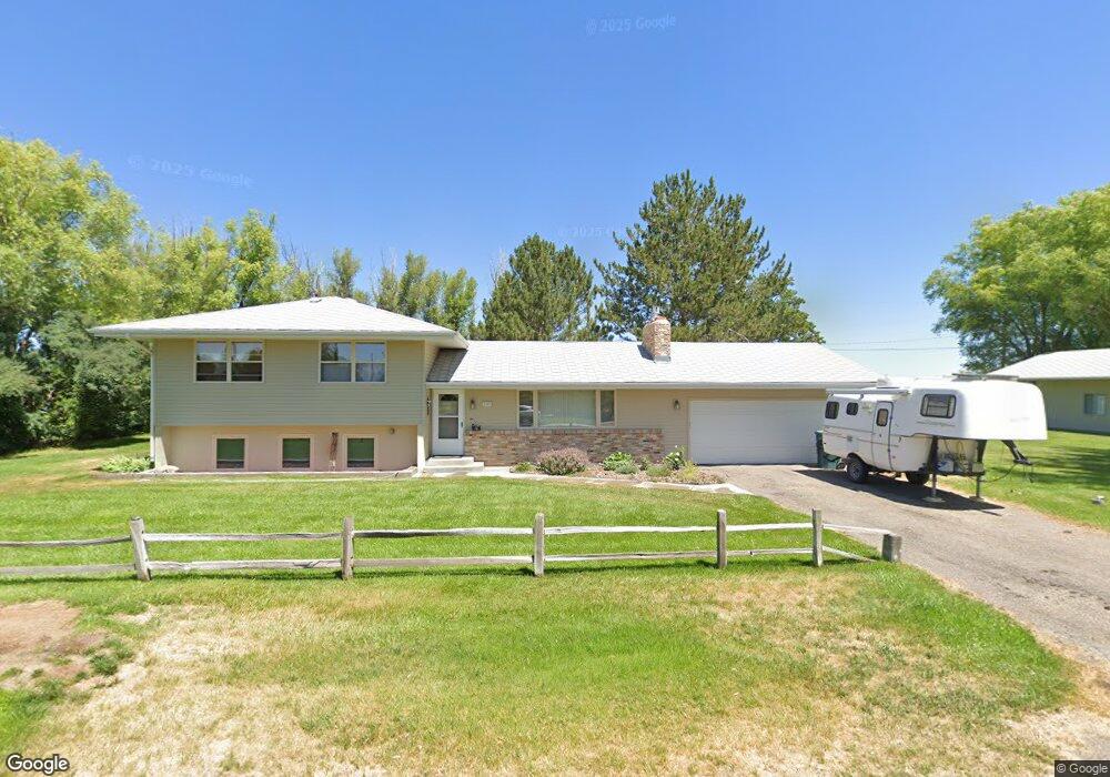 1069 Robert St, Blackfoot, ID 83221 - photo 1