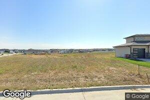 1051 Yoakam Dr, Lincoln, NE 68521