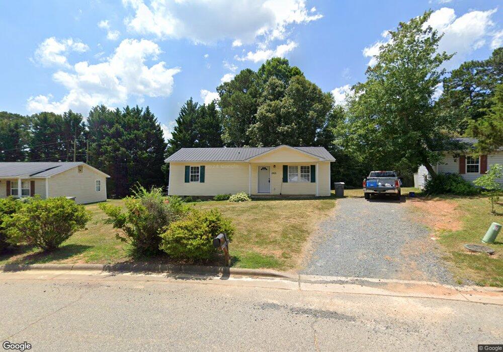 1005 Breeze Way Ct, Asheboro, NC 27203 - photo 1