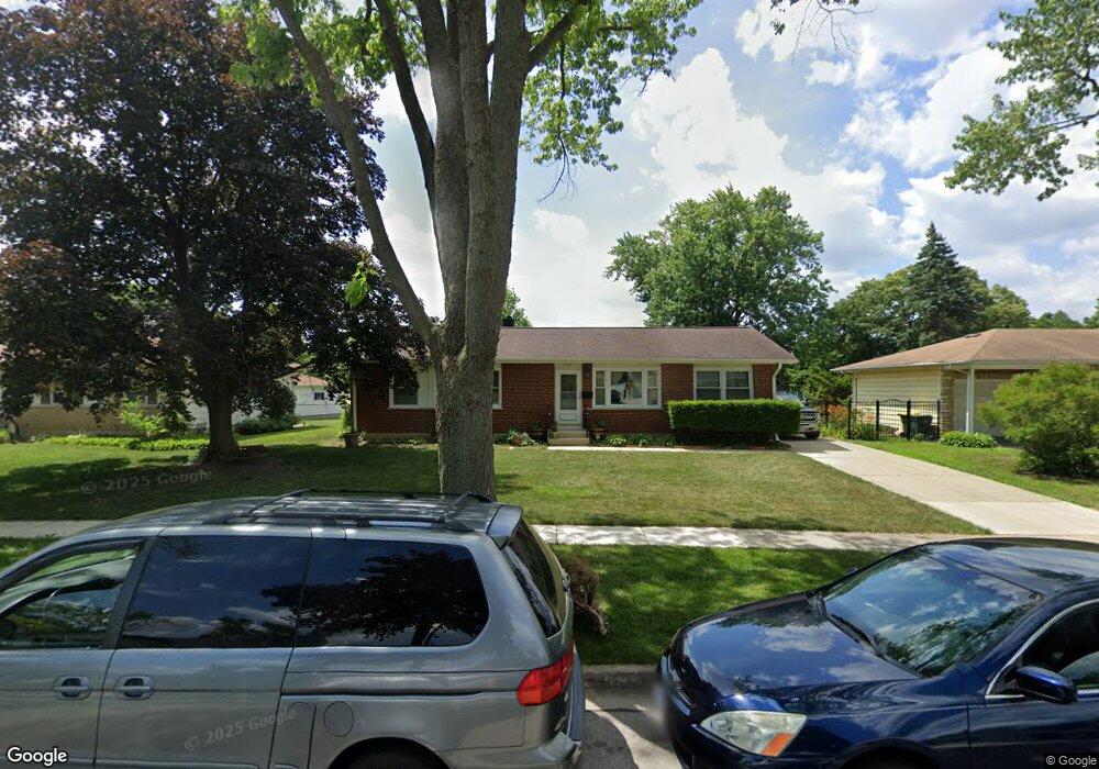 2213 Cedar St, Rolling Meadows, IL 60008 - photo 1