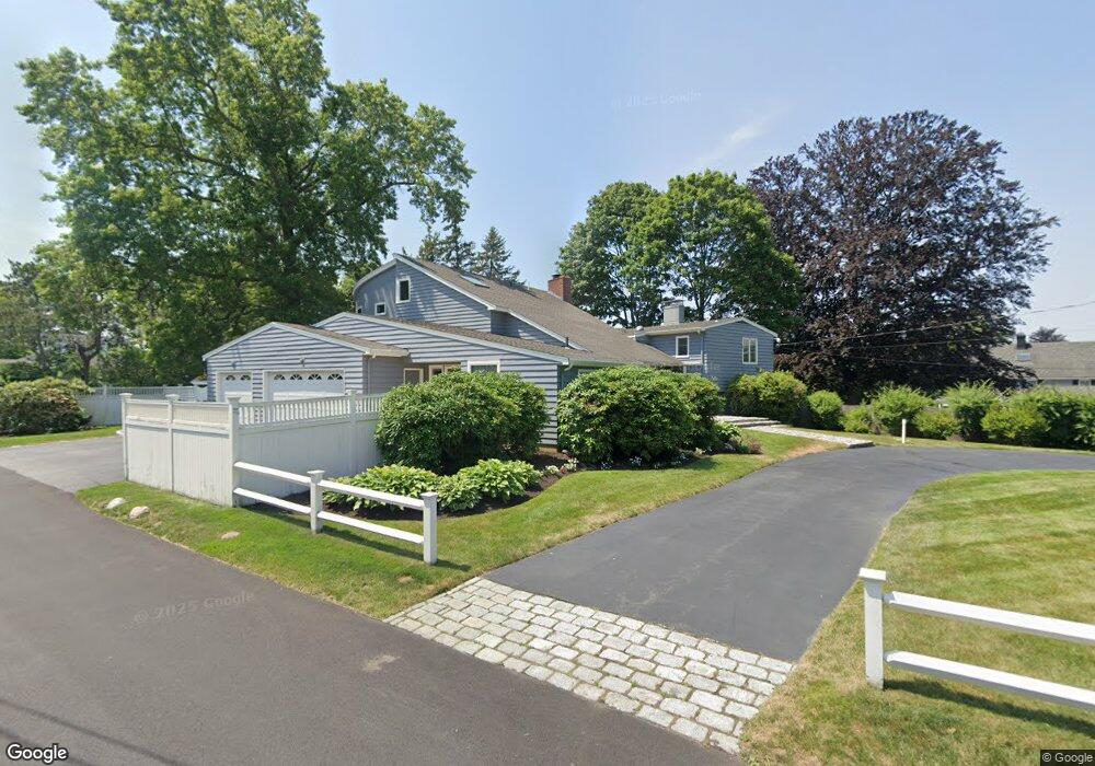 301 Puritan Rd, Swampscott, MA 01907 - photo 1