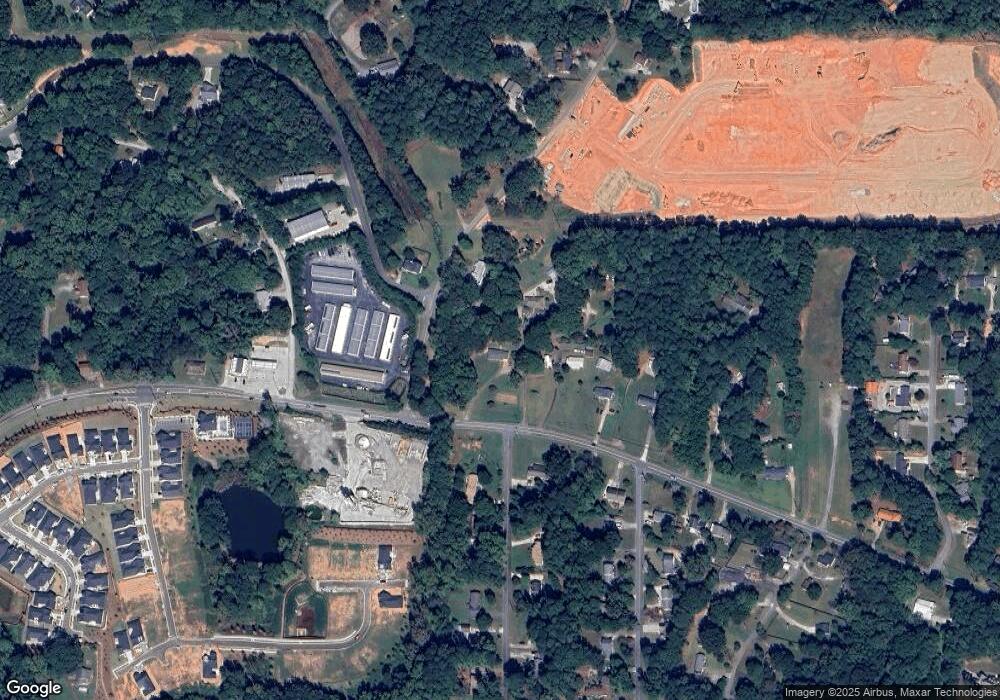 979 Hickory Rd, Canton, GA 30115 - photo 1