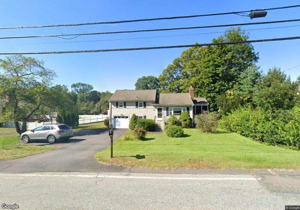 487 Norfolk St, Holliston, MA 01746 - photo 1