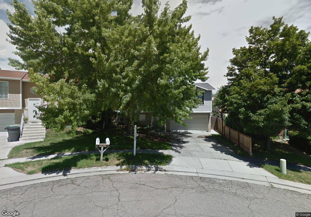 5578 W Cornflower Cir, West Jordan, UT 84081 - photo 1