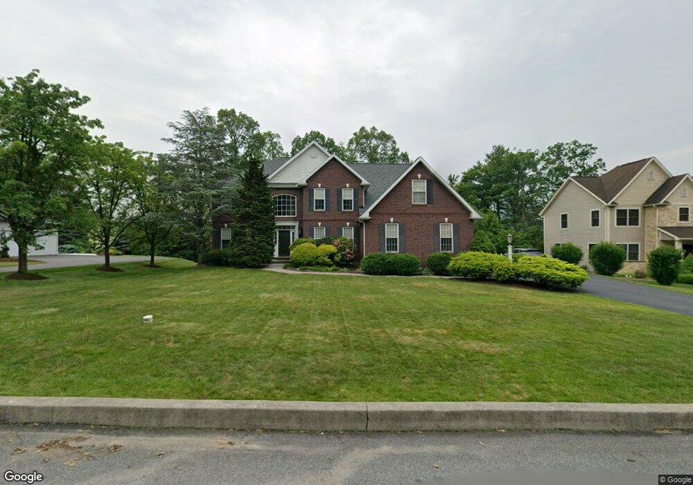 121 Woodview Dr, Orwigsburg, PA 17961 - photo 1