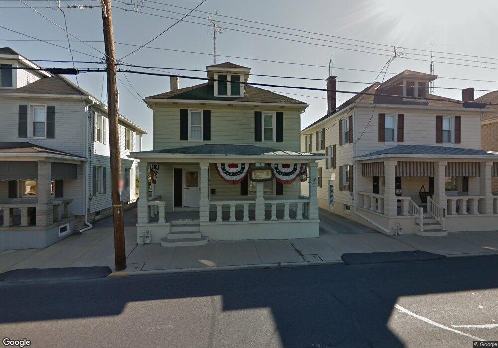 315 N Queen St, Littlestown, PA 17340 - photo 1