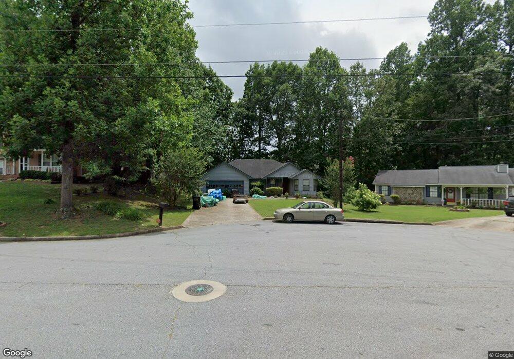 576 Oak Trace Ct, Jonesboro, GA 30238 - photo 1