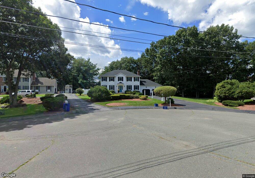 13 Windsor Cir, Woburn, MA 01801 - photo 1