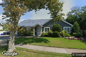 70 Cayuga Ave, Atlantic Beach, NY 11509