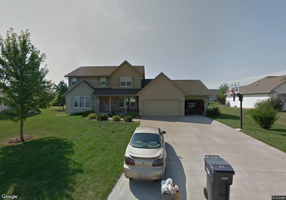 W5937 Easter Lily Dr, Appleton, WI 54915 - photo 1