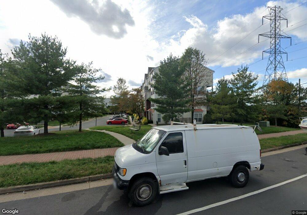 2480 Angeline Dr unit 101, Herndon, VA 20171 - photo 1