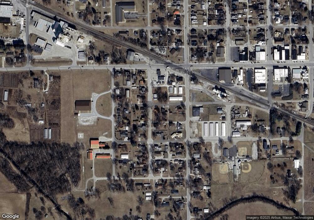 201 S Walnut St, Mentone, IN 46539 - photo 1